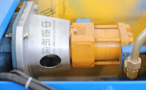 ZDPK-10025采用國(guó)內(nèi)一流品牌電機(jī)及油泵，動(dòng)力強(qiáng)勁，噪音低.jpg
